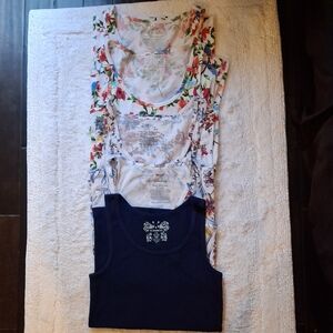 Time and Tru Light Floral Top